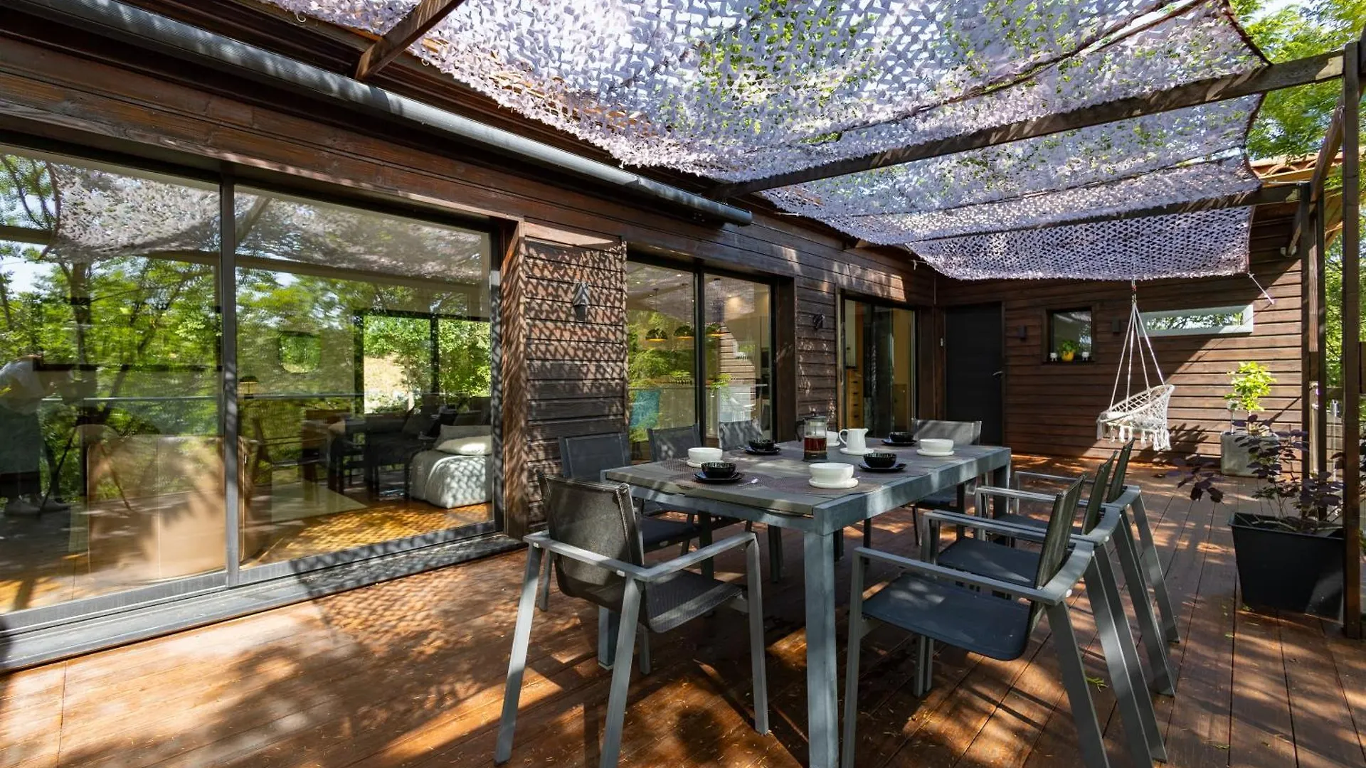 بيت للعطل L'Eden - Maison D'Architecte, Climatisee, Piscine, Home Cinema كاسْتْرْ