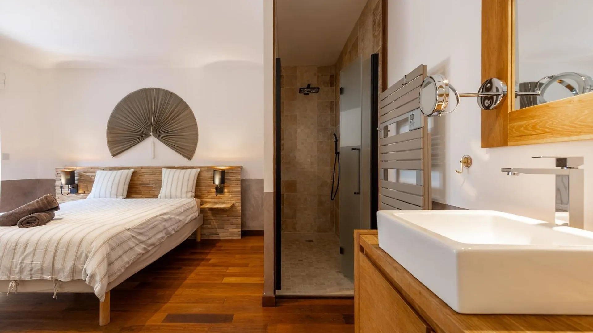 L'Eden - Maison D'Architecte, Climatisee, Piscine, Home Cinema كاسْتْرْ