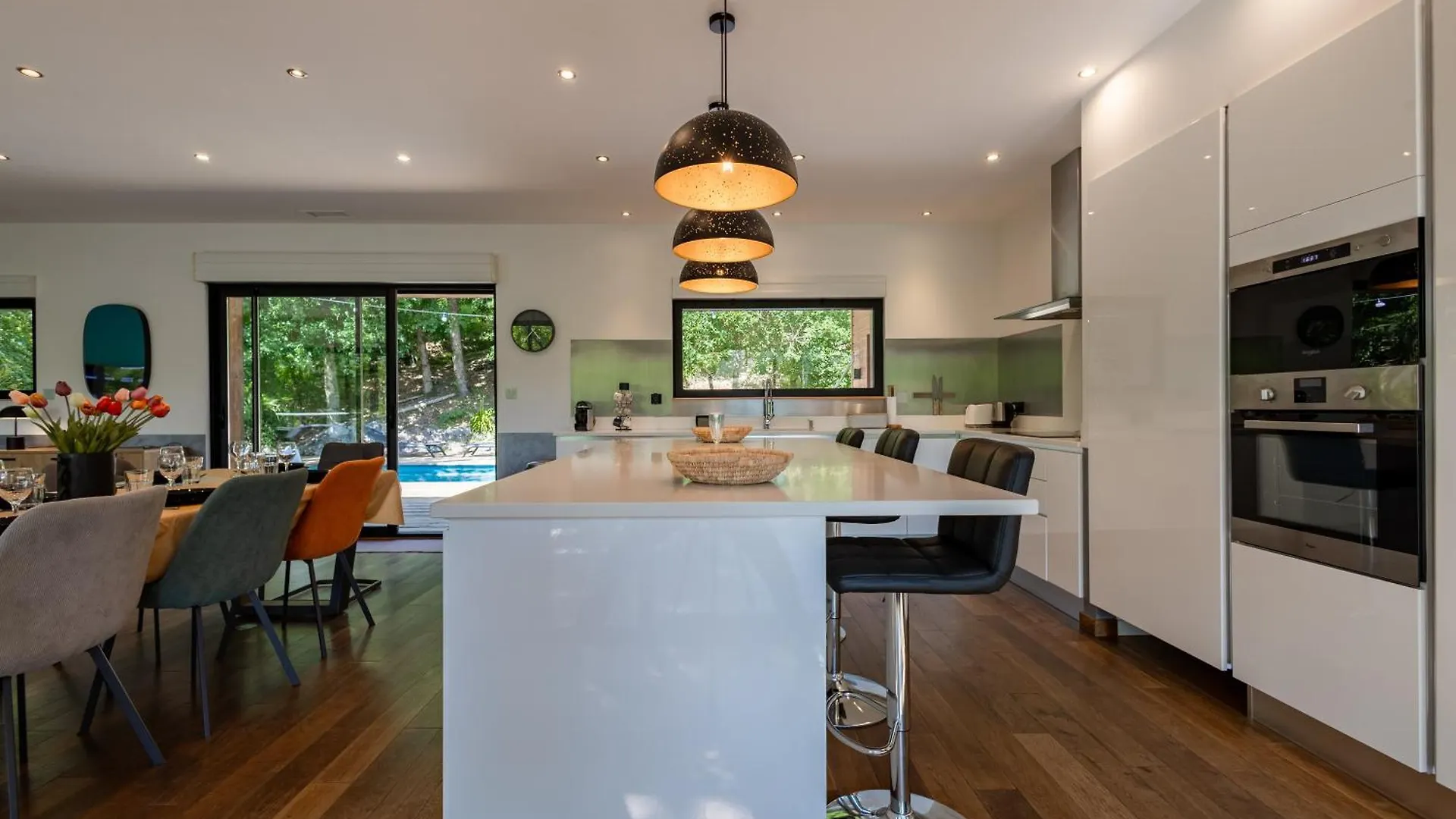 L'Eden - Maison D'Architecte, Climatisee, Piscine, Home Cinema كاسْتْرْ بيت للعطل